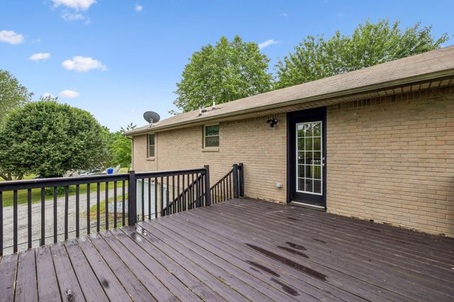 700 Volunteer Dr, White House, TN 37188