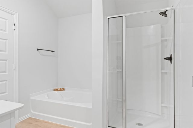 610 Ridgewood Drive, Van Alstyne, TX 75495