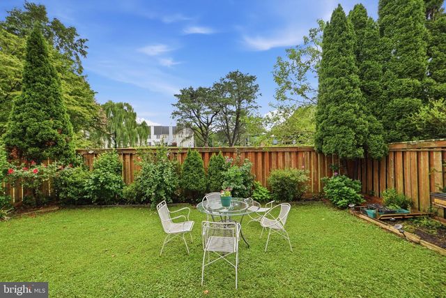 8715 DELCRIS DR, Montgomery Village, MD 20886