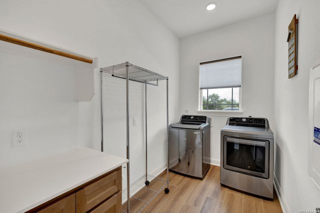 10696 Chestnut Warbler, New Braunfels, TX 78132