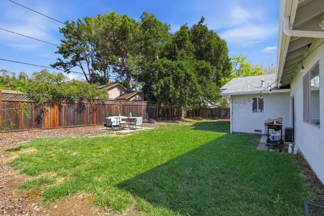 13345 Ronnie Way, Saratoga, CA 95070