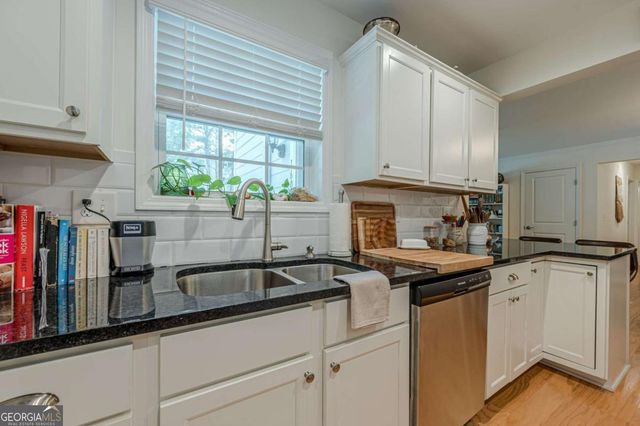 1606 Alexandria Court SE, Marietta, GA 30067