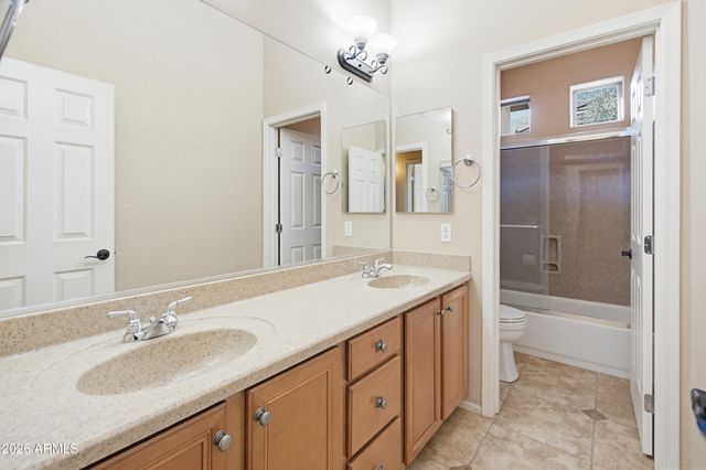 2406 E GLACIER Place, Chandler, AZ 85249