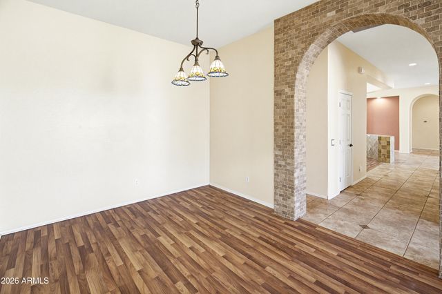 2406 E GLACIER Place, Chandler, AZ 85249