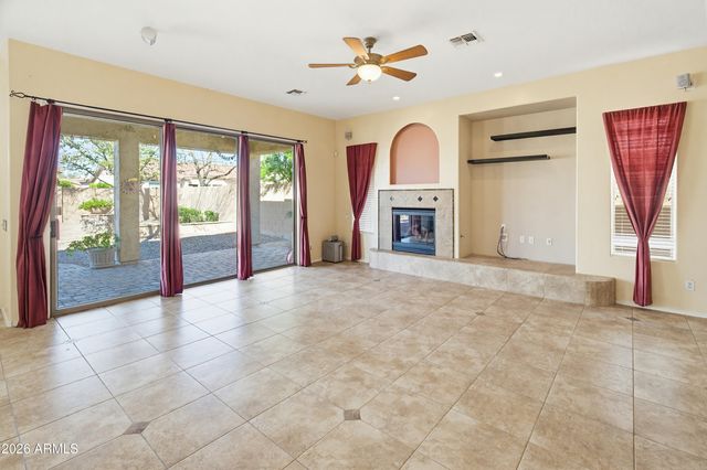 2406 E GLACIER Place, Chandler, AZ 85249