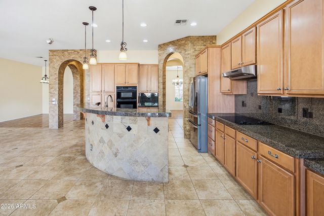 2406 E GLACIER Place, Chandler, AZ 85249