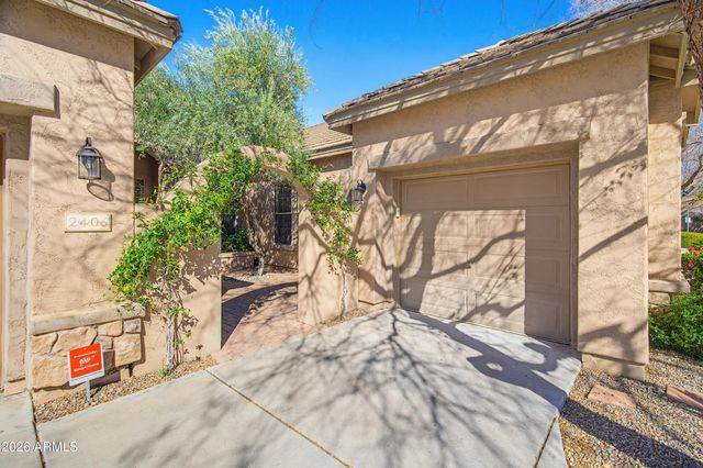 2406 E GLACIER Place, Chandler, AZ 85249