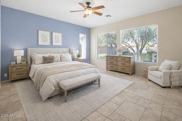 2406 E GLACIER Place, Chandler, AZ 85249