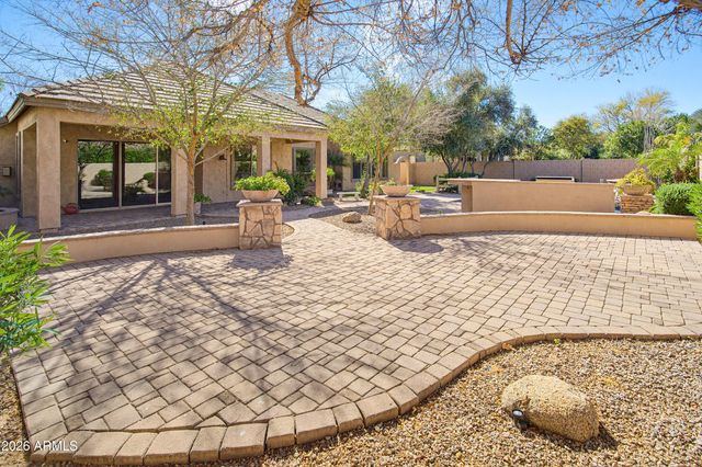 2406 E GLACIER Place, Chandler, AZ 85249