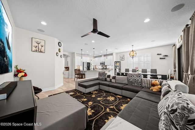 8112 Strom Park Drive, Melbourne, FL 32940