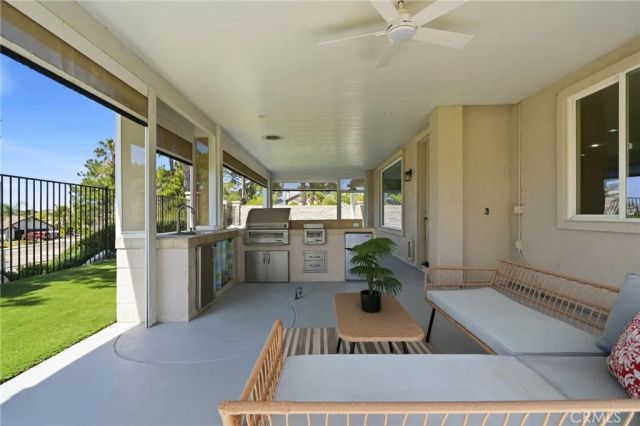 2943 W Meyers Road, San Bernardino, CA 92407