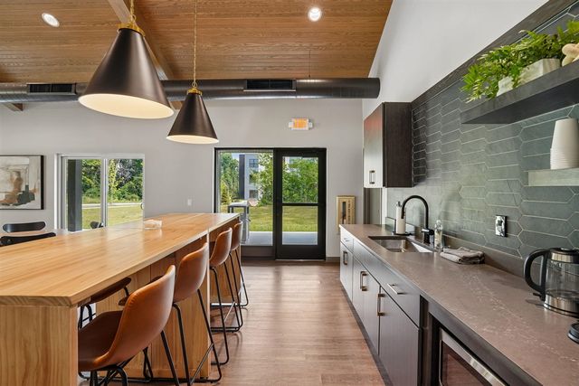 2645 Burton Road Unit: 3-2, Ann Arbor, MI 48104