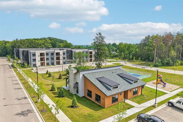 2645 Burton Road Unit: 3-2, Ann Arbor, MI 48104