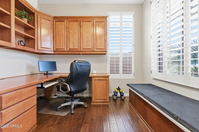 1310 W WINDSONG Drive, Phoenix, AZ 85045