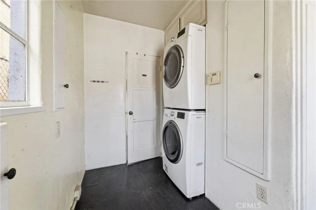 11117 Kling Street, West Toluca Lake, CA 91602