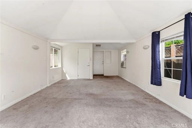 11117 Kling Street, West Toluca Lake, CA 91602