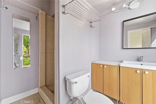 11117 Kling Street, West Toluca Lake, CA 91602