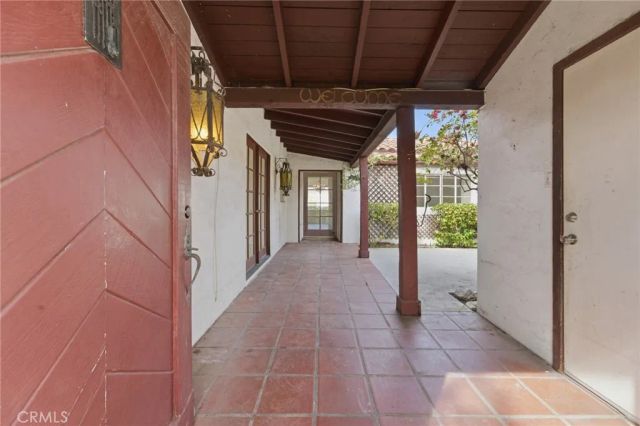 11117 Kling Street, West Toluca Lake, CA 91602