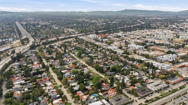 11117 Kling Street, West Toluca Lake, CA 91602