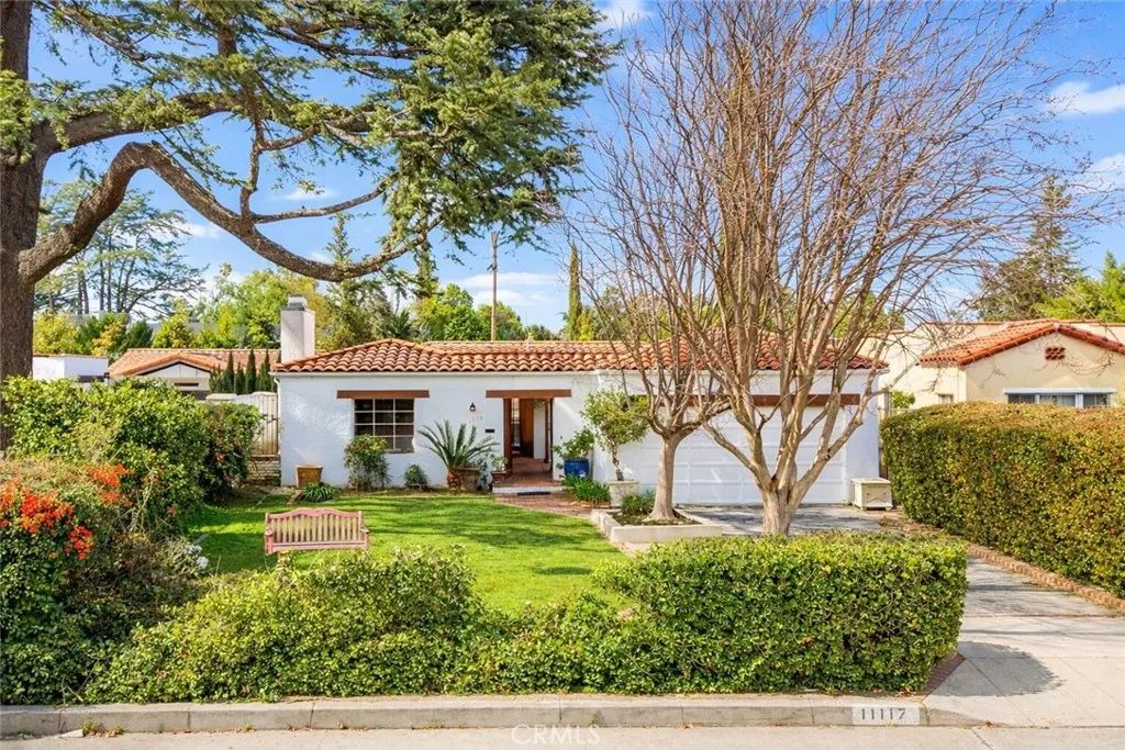 11117 Kling Street, West Toluca Lake, CA 91602