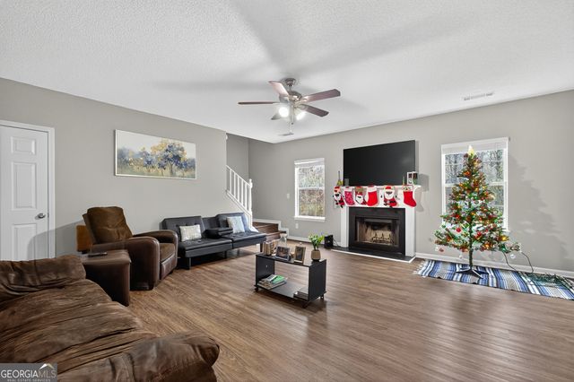 336 Riverview Court, Fairburn, GA 30213