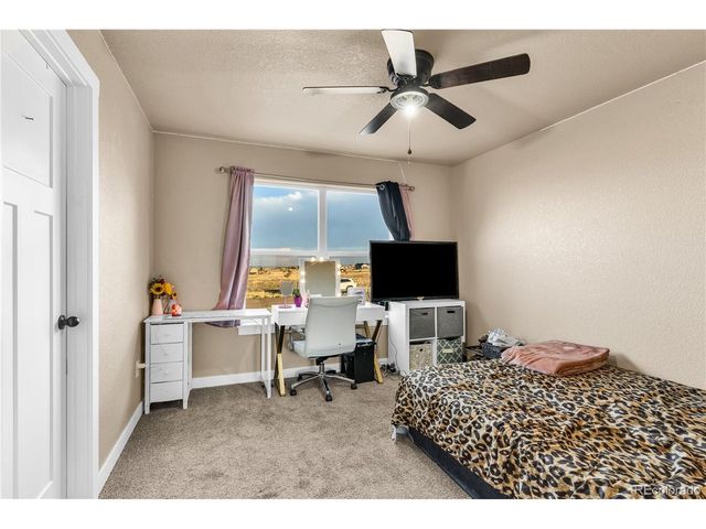 1879 E Jerrian Ln, Pueblo, CO 81007