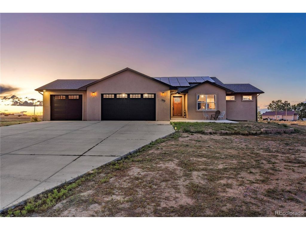 1879 E Jerrian Ln, Pueblo, CO 81007