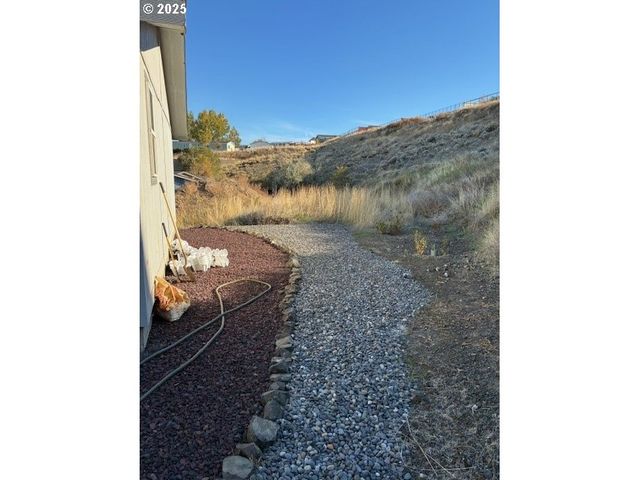 3108 Sw RIVER VIEW Dr, Pendleton, OR 97801