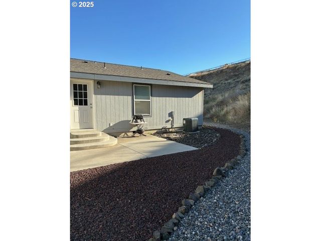 3108 Sw RIVER VIEW Dr, Pendleton, OR 97801