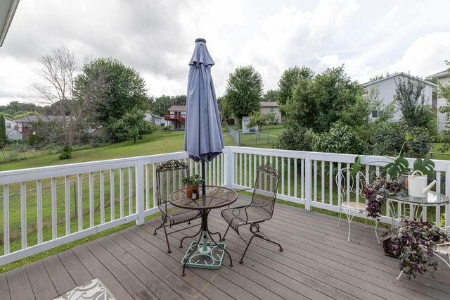 2775 Rose Drive SE, Rochester, MN 55904