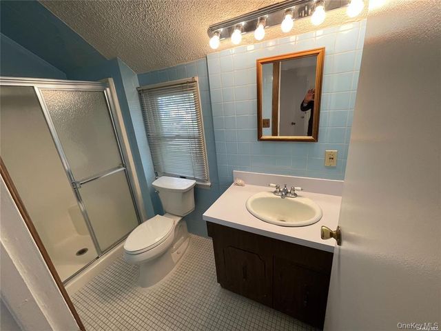 217 Greeley, Sayville, NY 11782