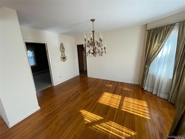 217 Greeley, Sayville, NY 11782