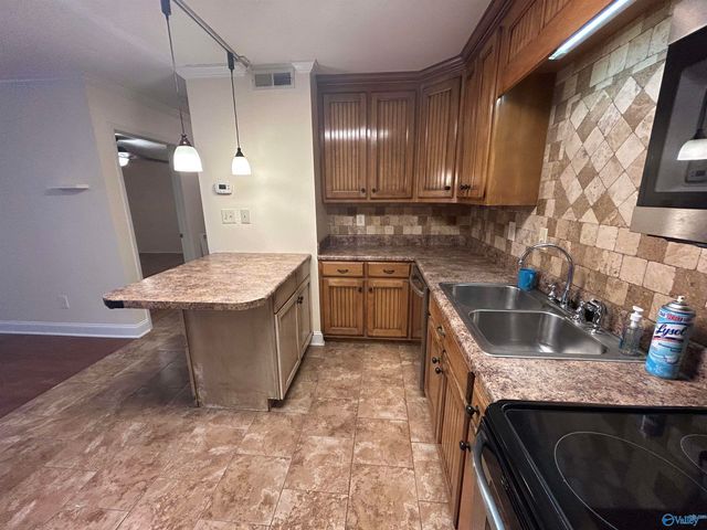 6620 Willow Pointe Drive A, Huntsville, AL 35806