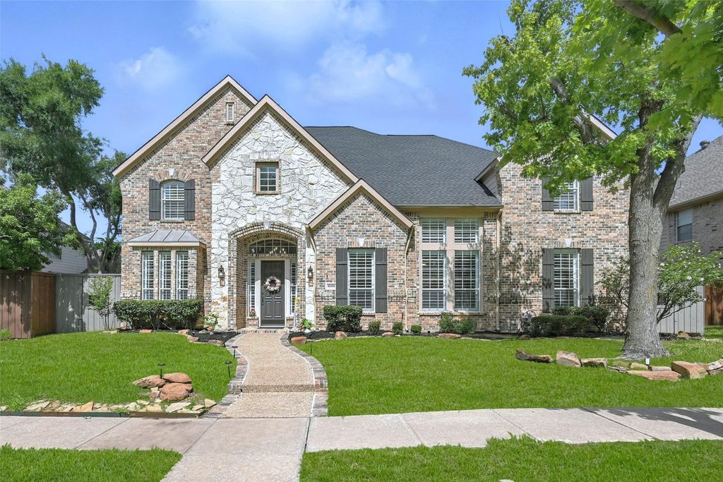 8105 Hazeltine Drive, Plano, TX 75025