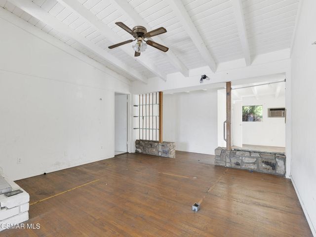 13500 Strathern Street, Panorama City, CA 91402