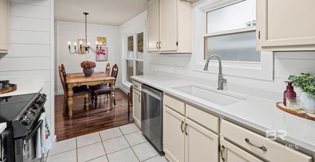 116 Greenwood Drive, Daphne, AL 36526