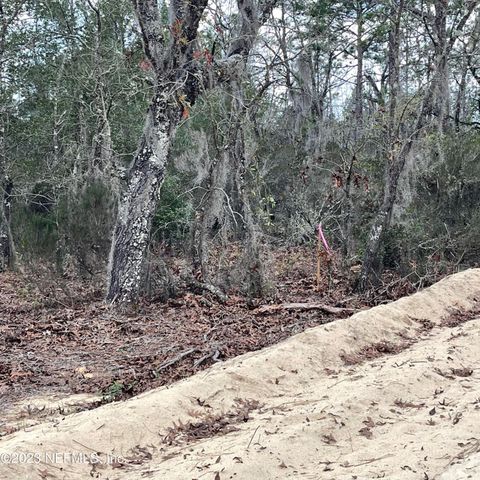 205 LONDON Avenue, Interlachen, FL 32148