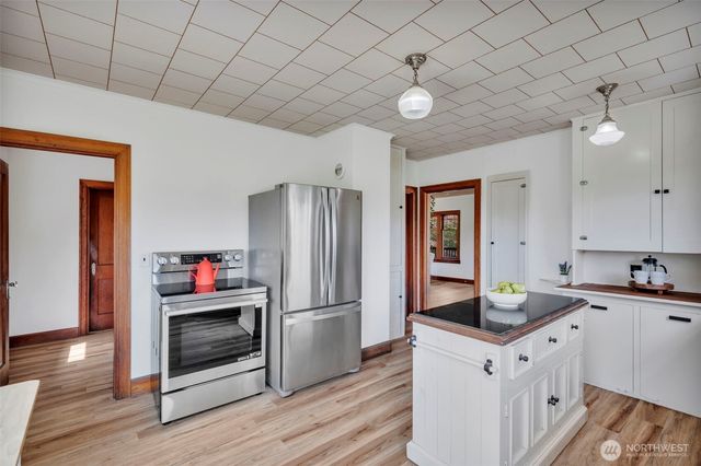 5829 S 2nd Avenue, Everett, WA 98208