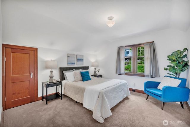 5829 S 2nd Avenue, Everett, WA 98208