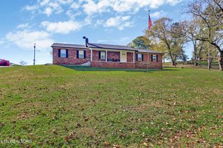 106 Lucky Lane, Harriman, TN 37748