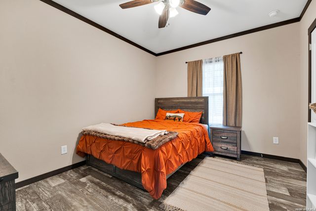 592 Private Road 1510, Bandera, TX 78003