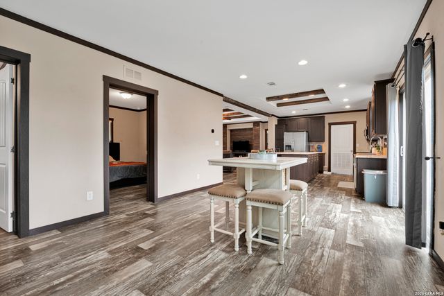 592 Private Road 1510, Bandera, TX 78003