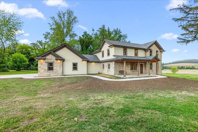 W3940 Campbell DRIVE, Campbellsport, WI 53010