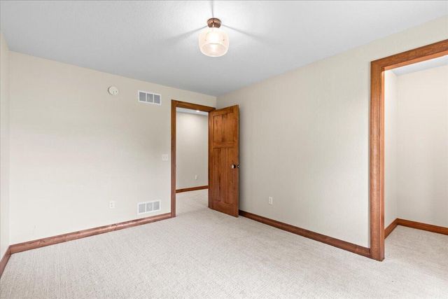 W3940 Campbell DRIVE, Campbellsport, WI 53010