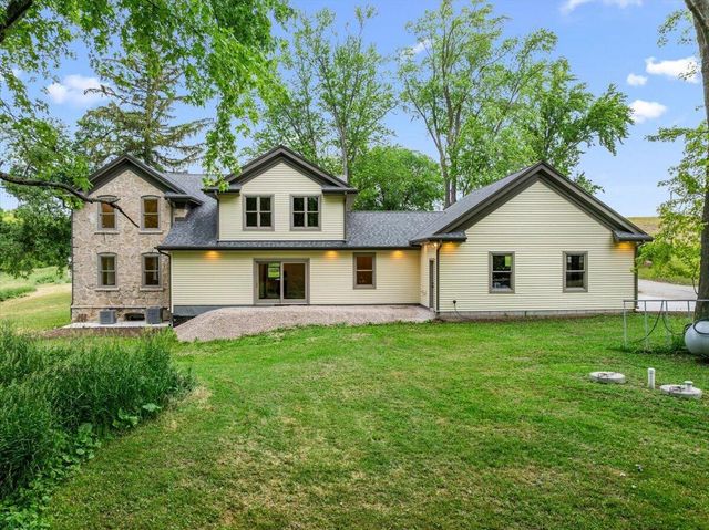 W3940 Campbell DRIVE, Campbellsport, WI 53010