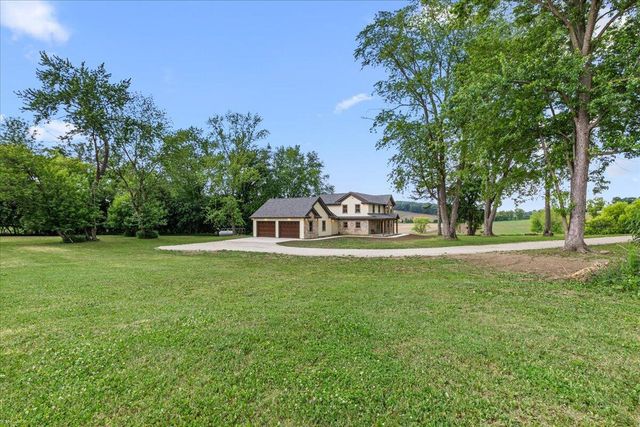 W3940 Campbell DRIVE, Campbellsport, WI 53010