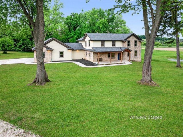 W3940 Campbell DRIVE, Campbellsport, WI 53010