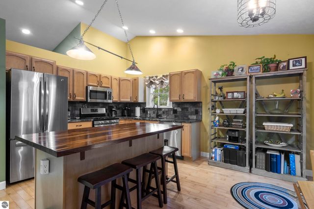 197 Black Ridge Court, Traverse City, MI 49696