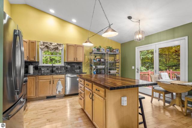 197 Black Ridge Court, Traverse City, MI 49696