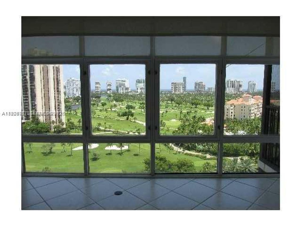 20100 W Country Club Dr 1606, Aventura, FL 33180